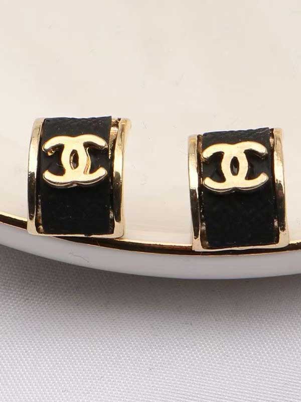 Earrings W401